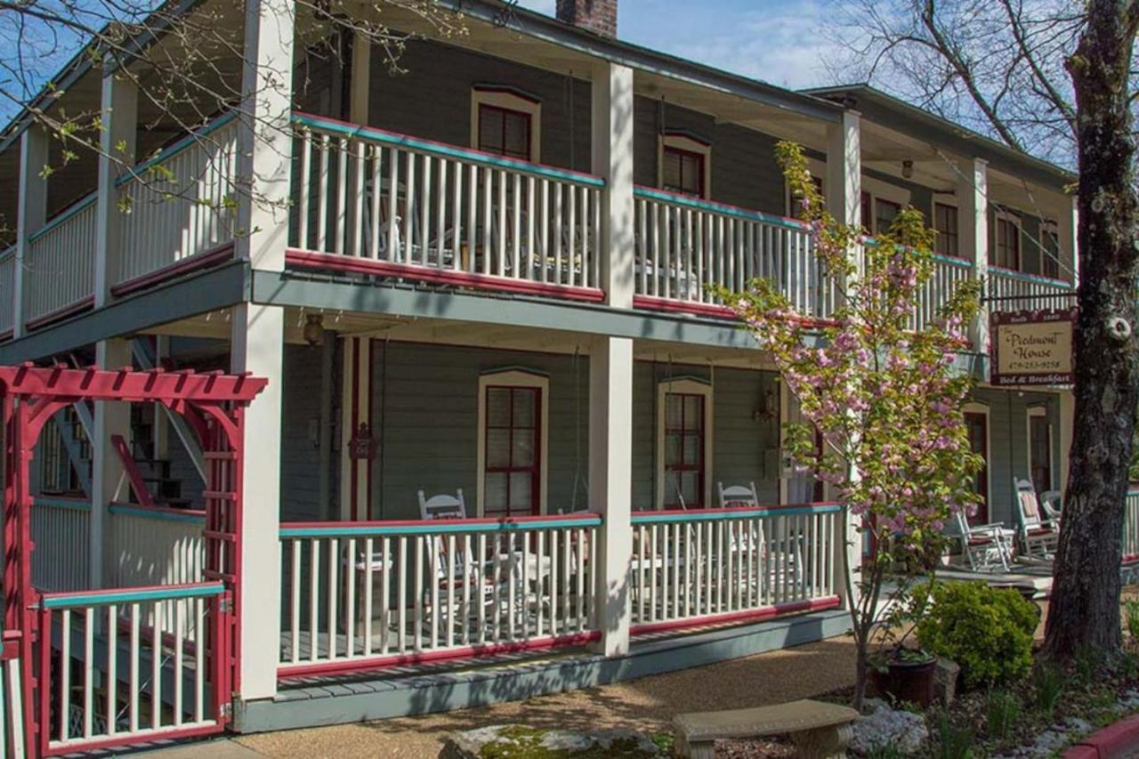 Downtown Parking Room With A View Piedmont Eureka Springs Exterior photo